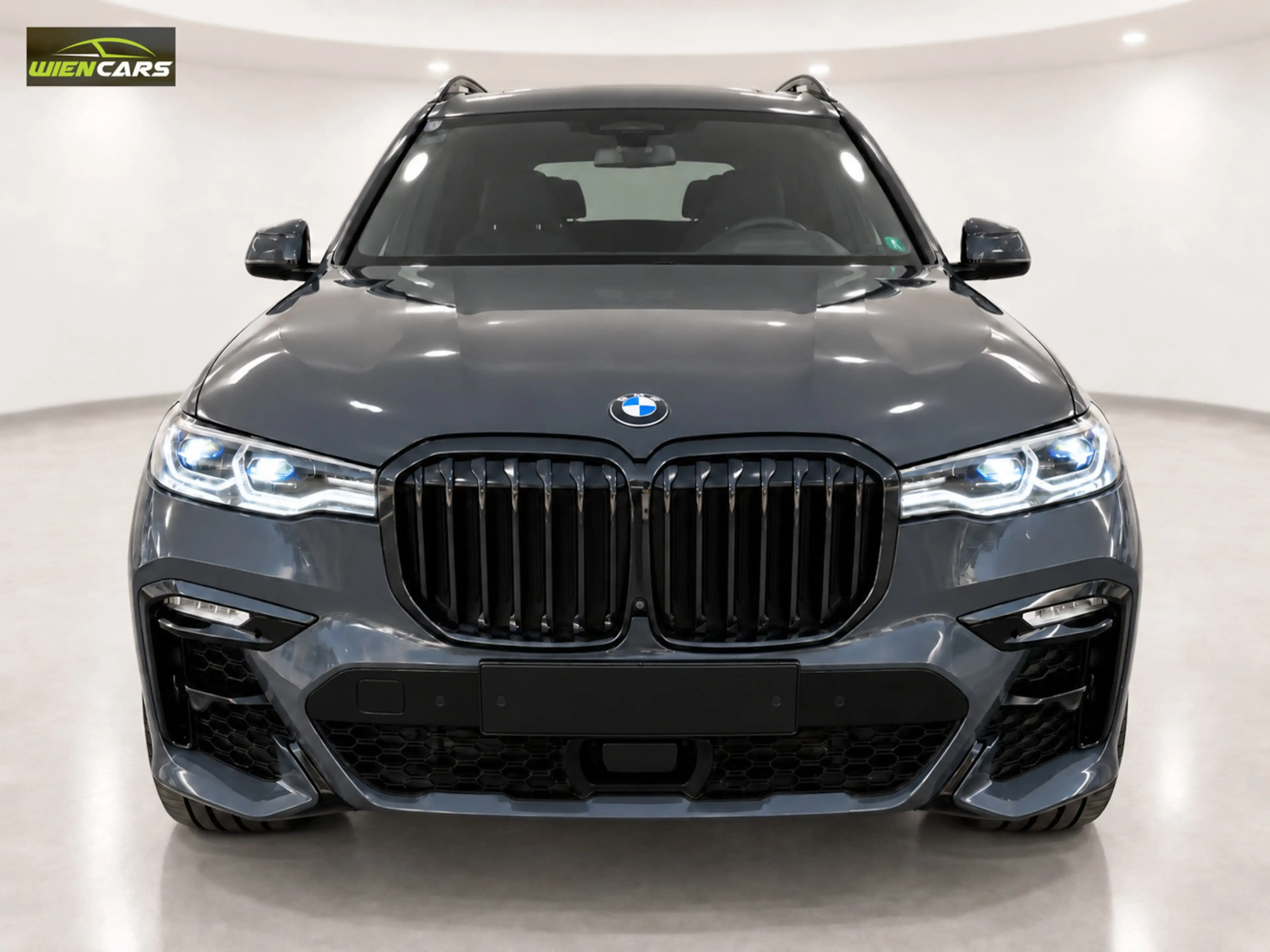 BMW X7 xDrive40d Aut*M-SPORT*LASER*SKYLOUNGE*AHK*B&W*SOFT — photo 3