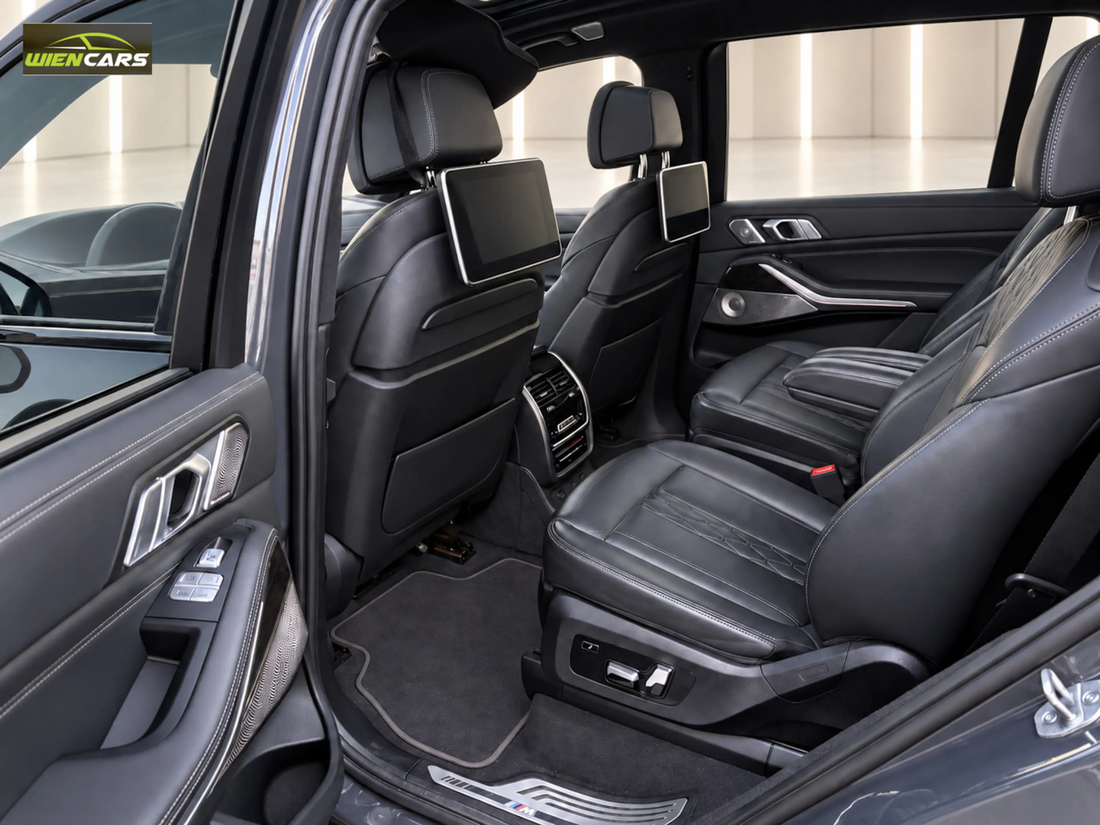 BMW X7 xDrive40d Aut*M-SPORT*LASER*SKYLOUNGE*AHK*B&W*SOFT — photo 10