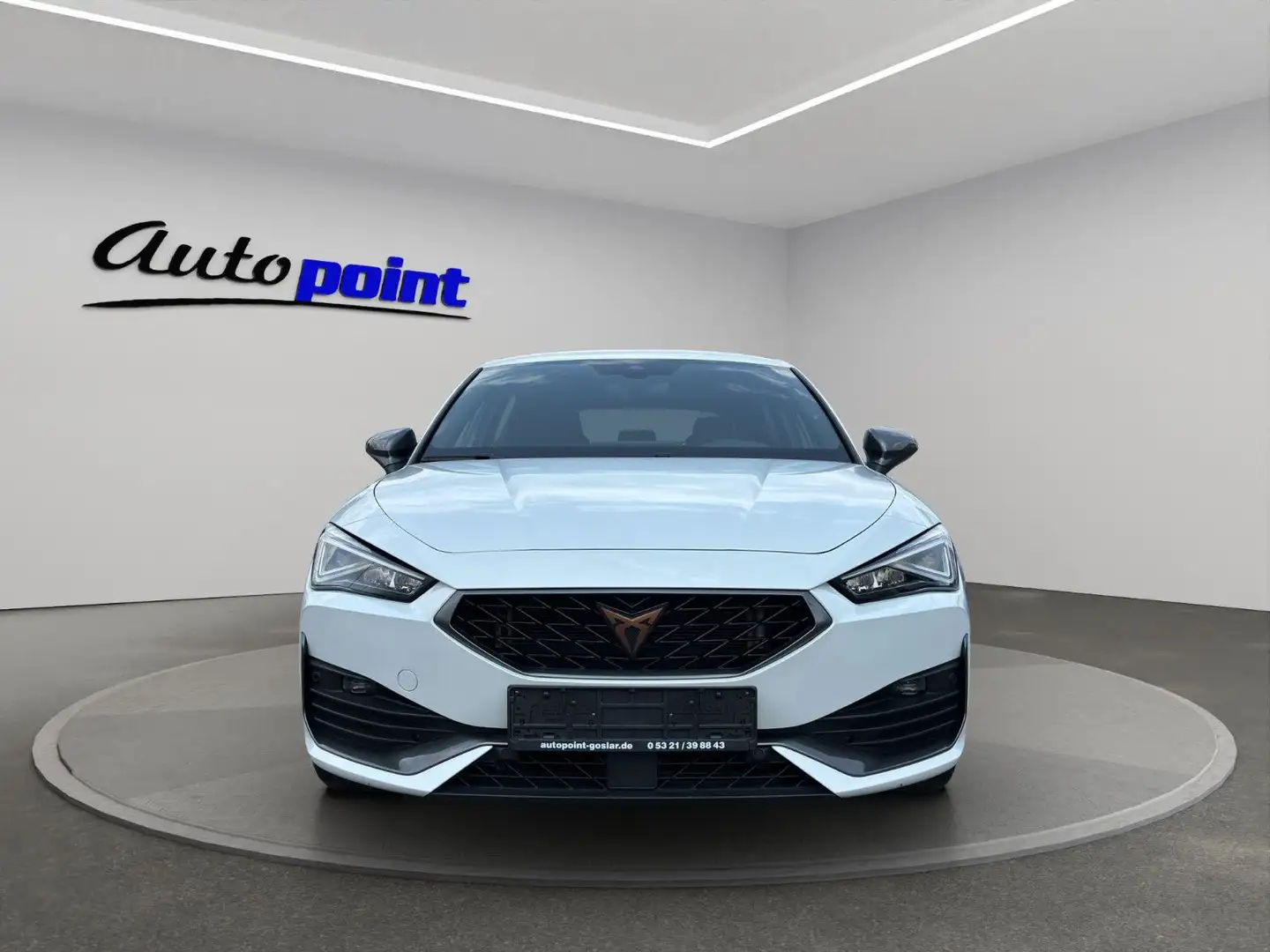 CUPRA Leon 1.5 eTSI MATRIX BEATS VISION PLUS Weiß - 2