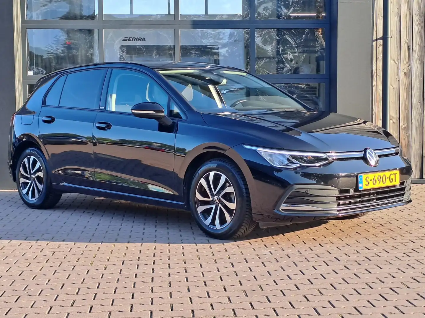 Volkswagen Golf 1.5 eTSI R-Line Business+ | LED | Trekhaak | All-s Black - 2