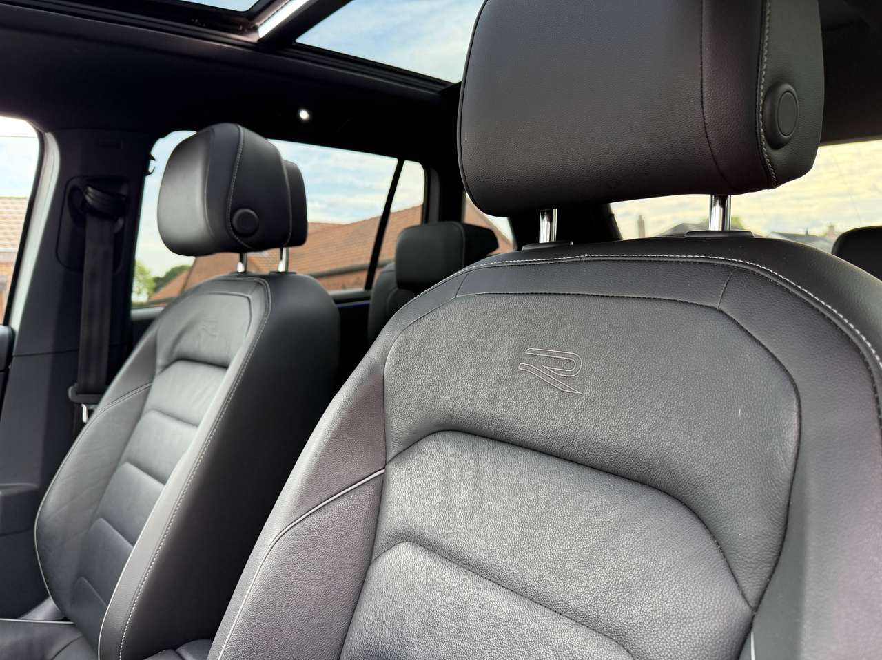 Volkswagen Tiguan Allspace 2023 — photo 12 sur 19
