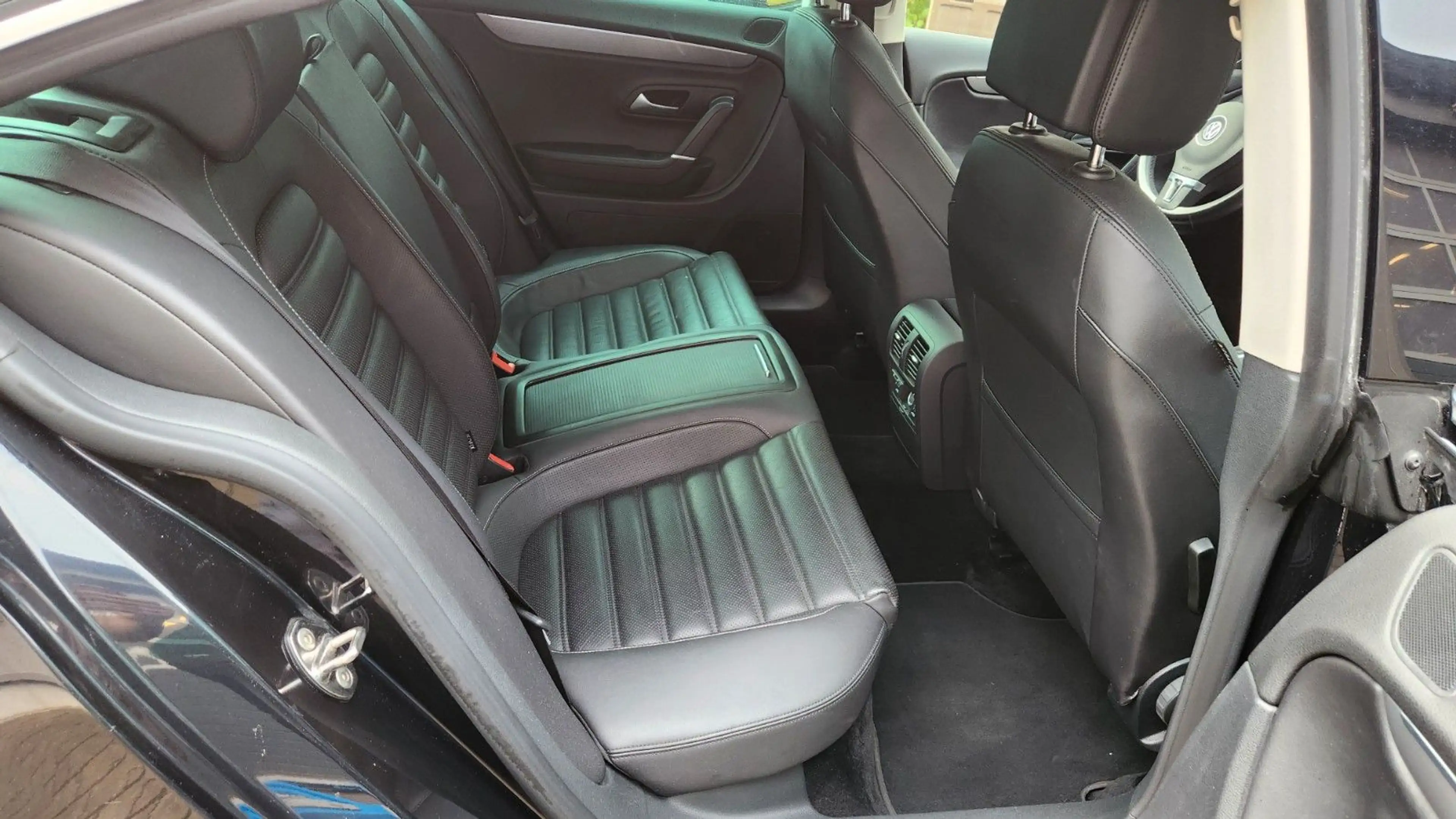 Volkswagen CC *Automatik*Leder*Rückfahrkamera*Bi-Xenon — photo 15