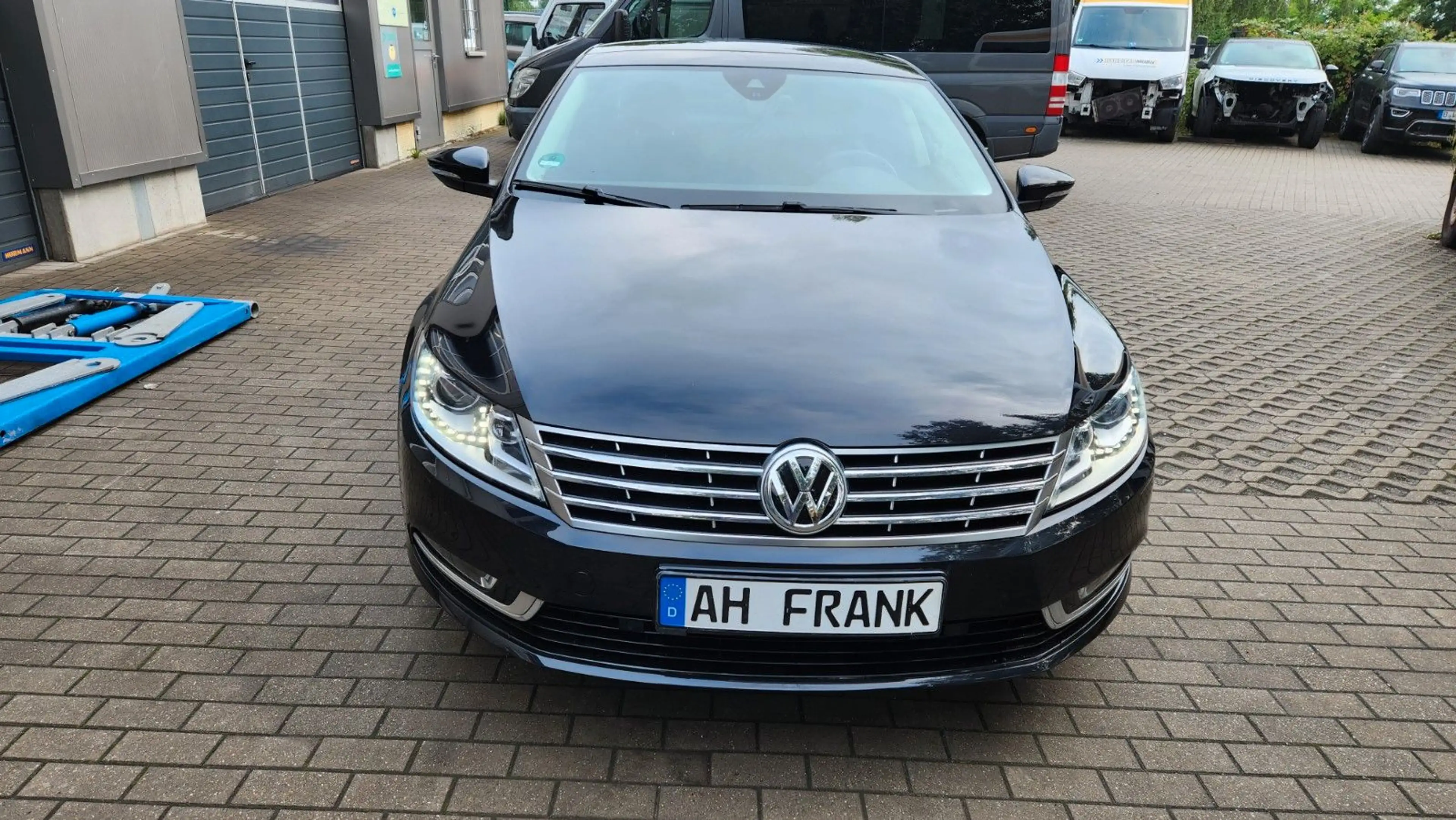 Volkswagen CC *Automatik*Leder*Rückfahrkamera*Bi-Xenon — photo 8