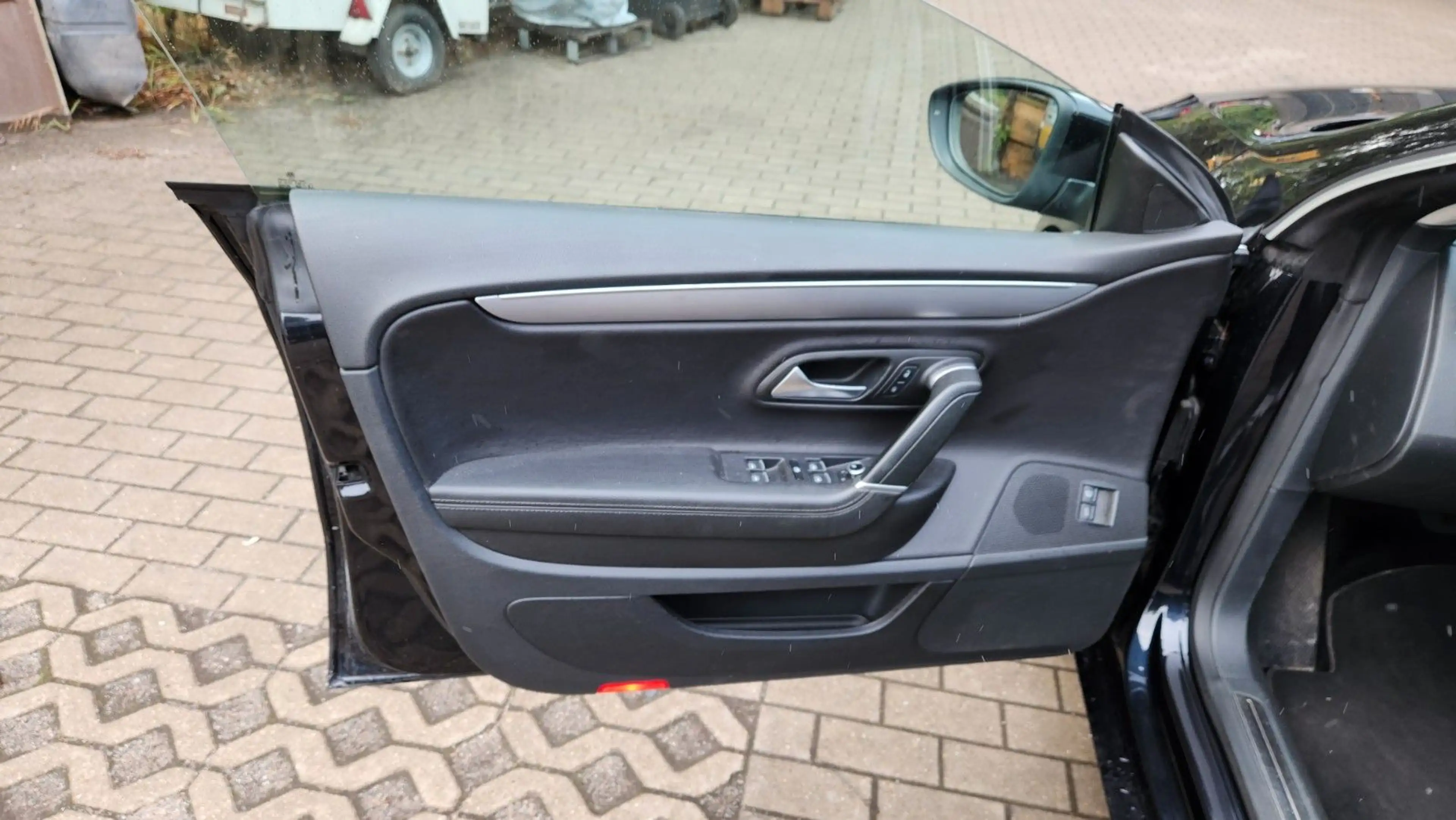 Volkswagen CC *Automatik*Leder*Rückfahrkamera*Bi-Xenon — photo 11