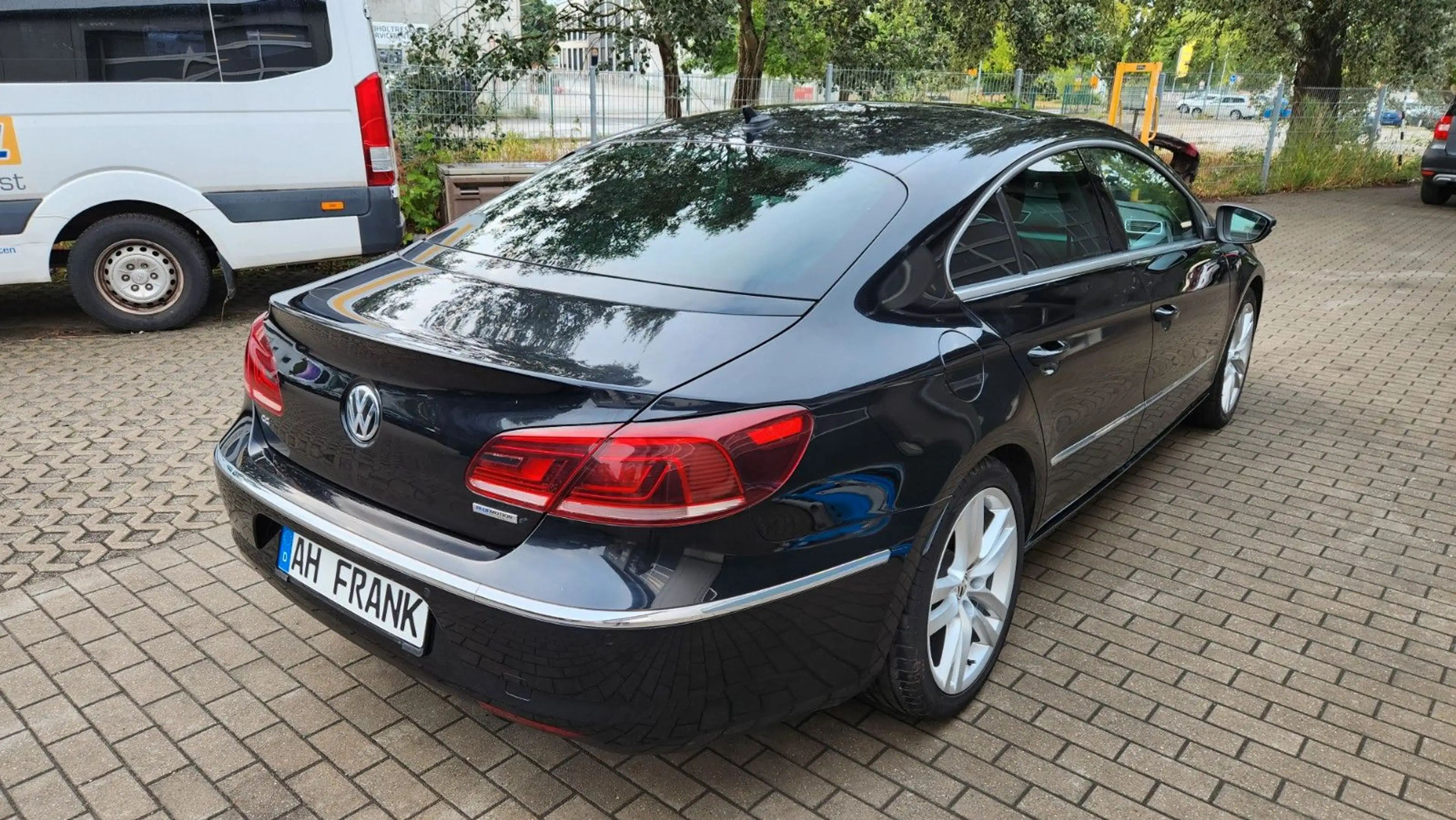 Volkswagen CC *Automatik*Leder*Rückfahrkamera*Bi-Xenon — photo 5