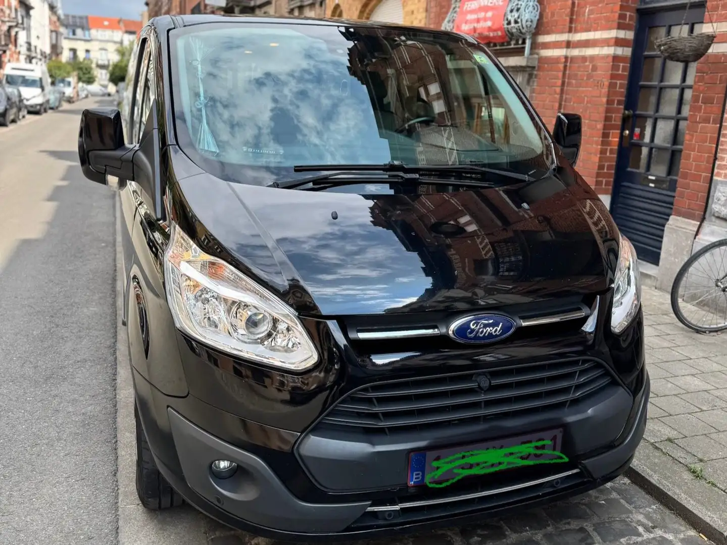Ford Tourneo Custom 2.0 TDCi L2H2 Titanium Negru - 2