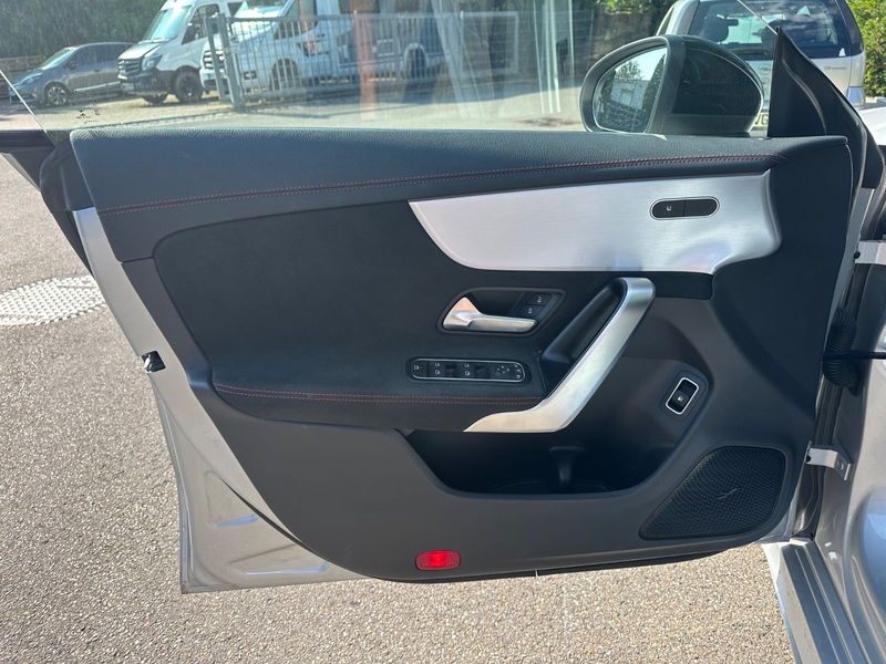 Mercedes-Benz CLA 250 e/AMG Panorama/Multibeam/R-Kamera/Ambient — photo 13