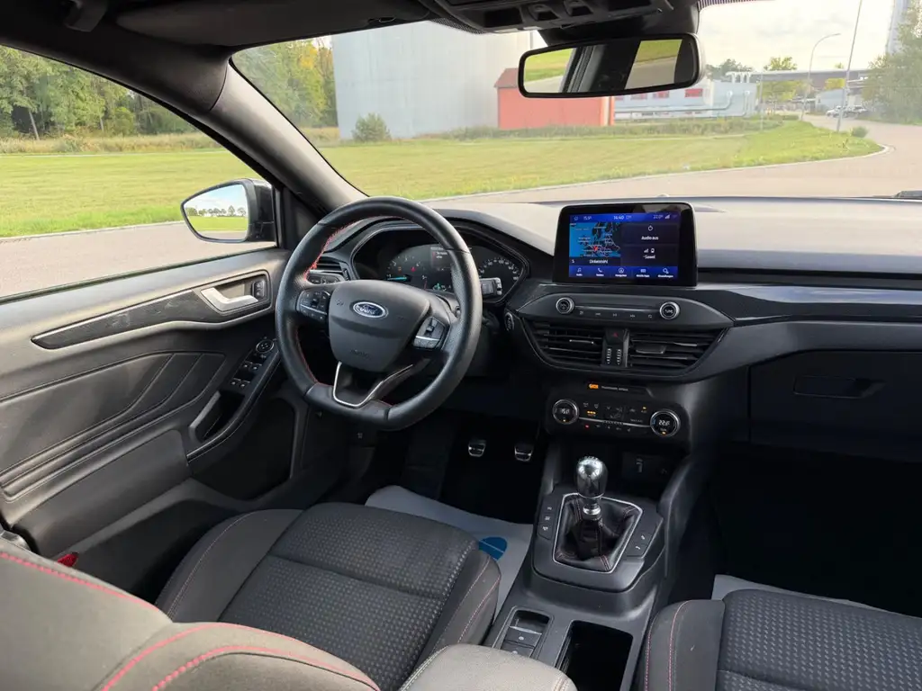 Ford Focus Turnier ST-Line | Panorama | B&O Sound Bild 10