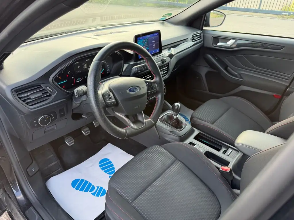 Ford Focus Turnier ST-Line | Panorama | B&O Sound Bild 7