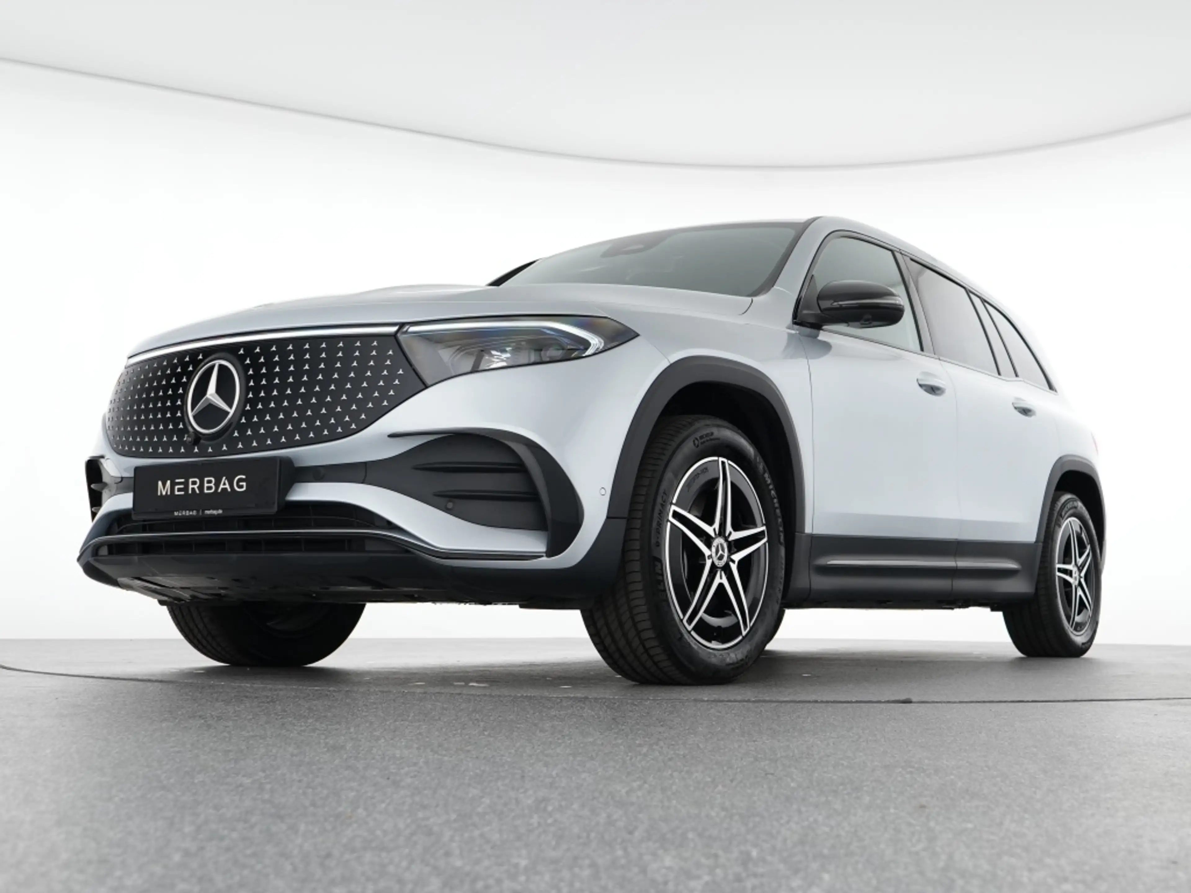 Mercedes-Benz EQB 300 4MATIC 360 ACC AUT HUD Kam. KeyLess LED — photo 8