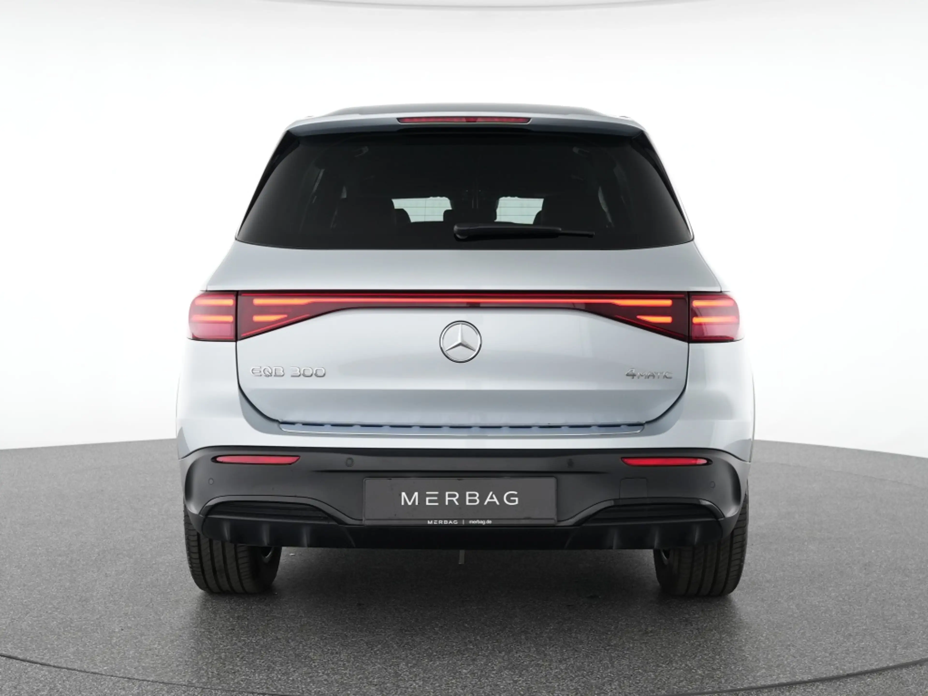 Mercedes-Benz EQB 300 4MATIC 360 ACC AUT HUD Kam. KeyLess LED — photo 4