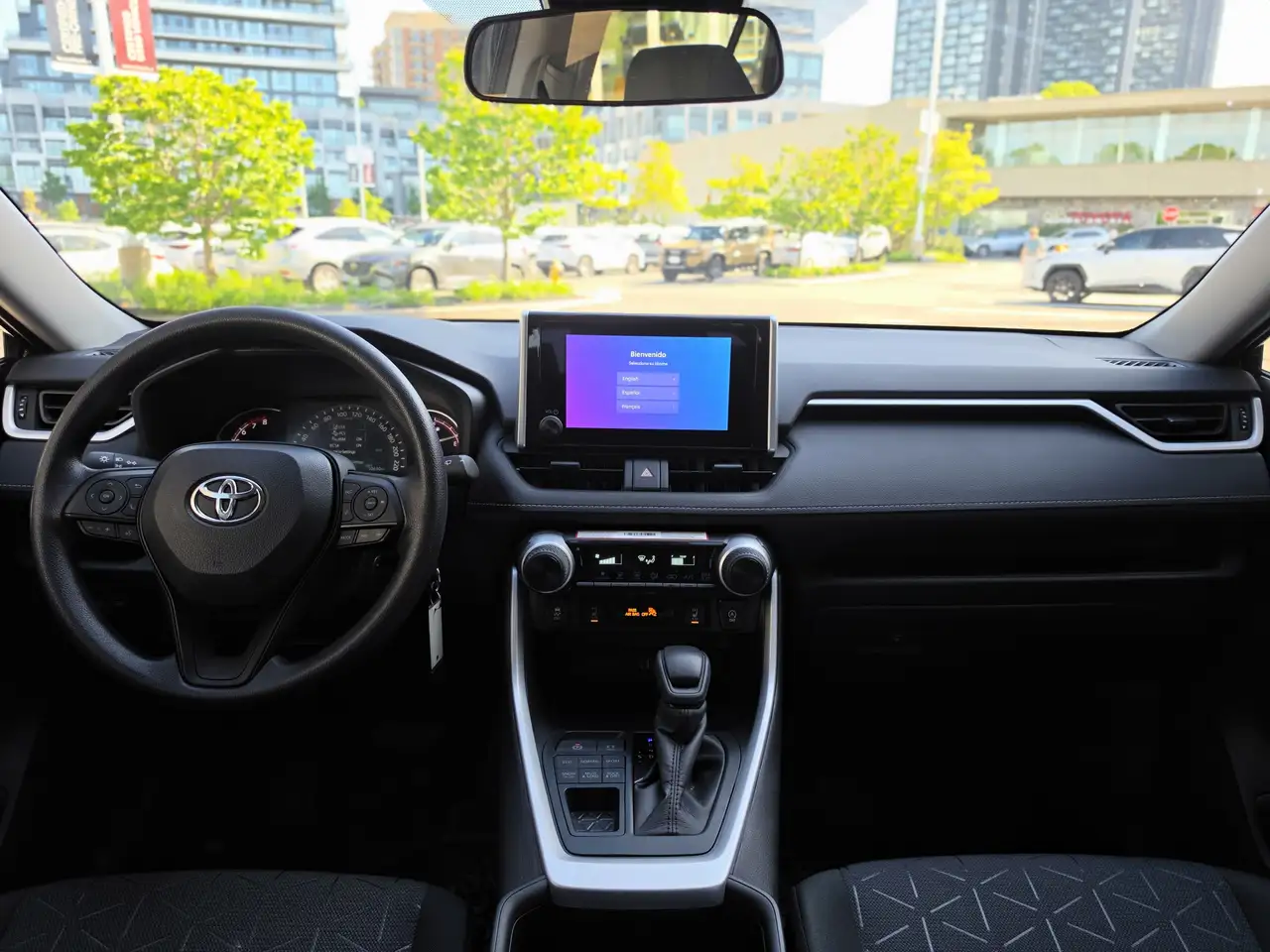 Toyota RAV 4 снимка Toyota RAV 4