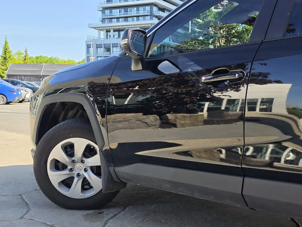 Toyota RAV 4 снимка Toyota RAV 4