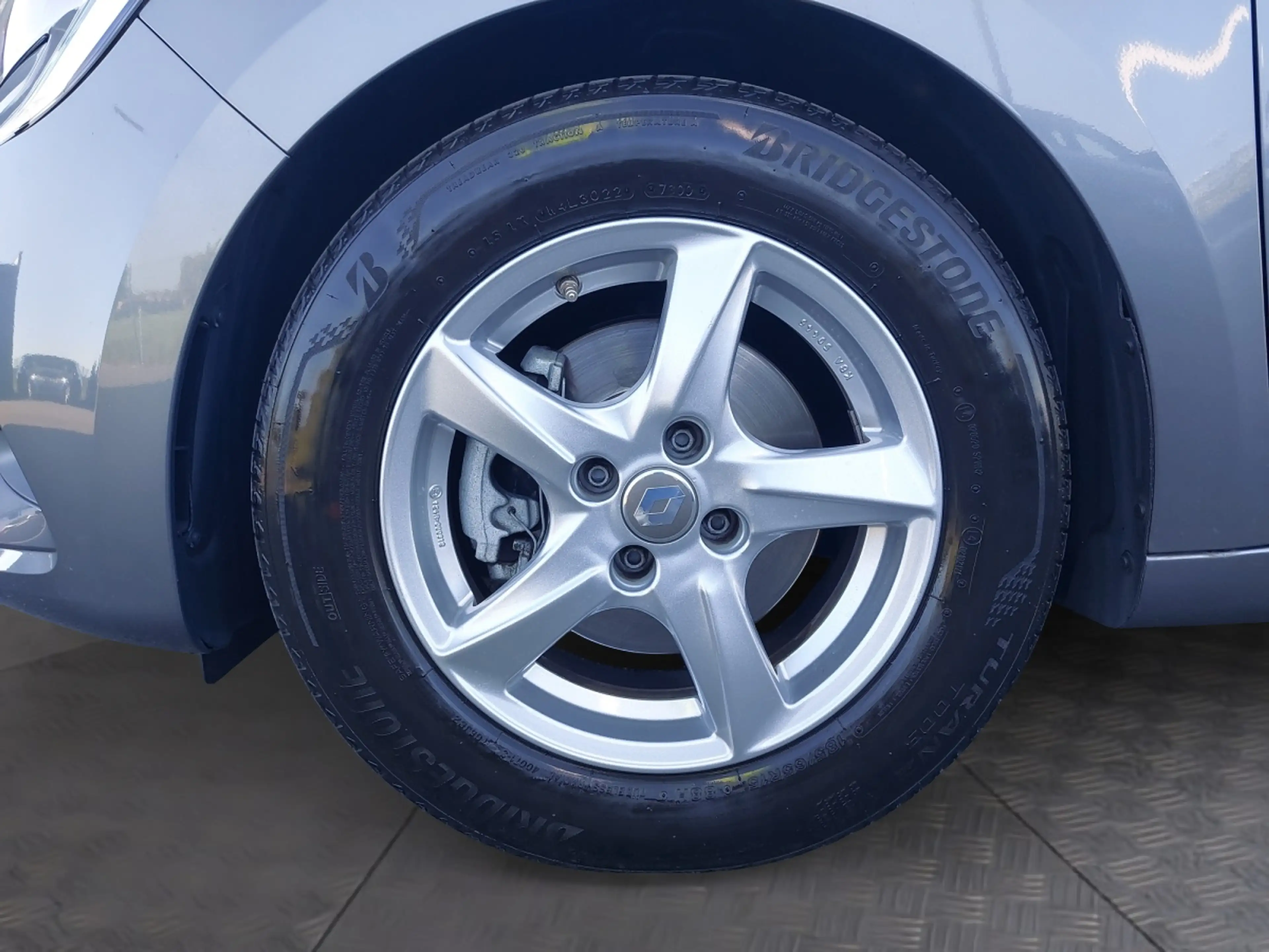Renault Clio Equilibre Tce 90 — photo 14