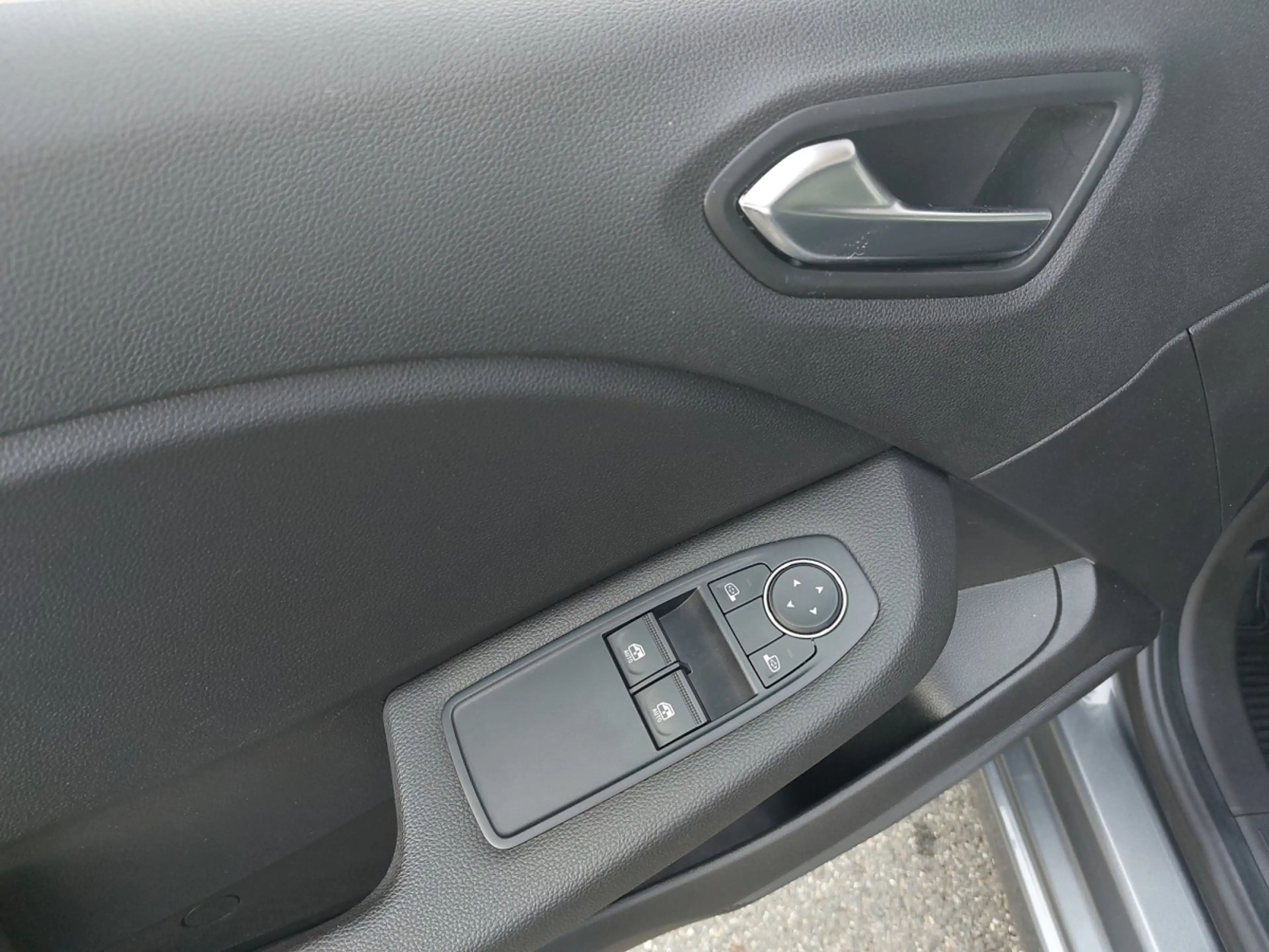Renault Clio Equilibre Tce 90 — photo 18