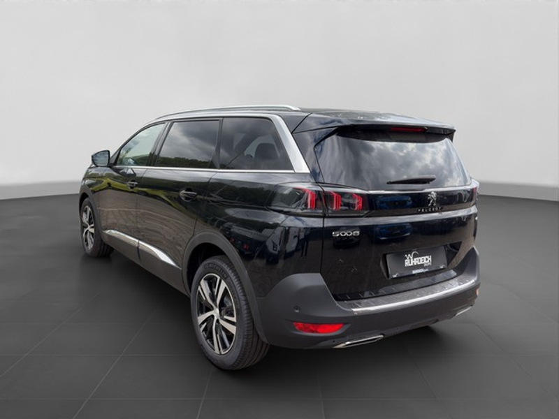 Peugeot 5008 GT HYBRID 136 e-DSC6 — photo 3