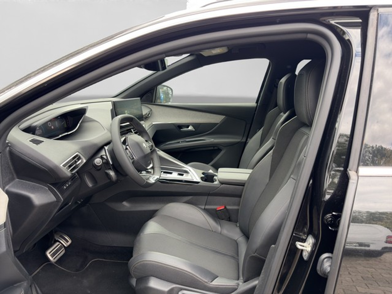 Peugeot 5008 GT HYBRID 136 e-DSC6 — photo 8