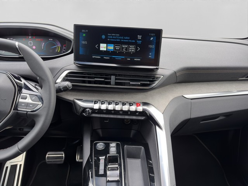 Peugeot 5008 GT HYBRID 136 e-DSC6 — photo 11