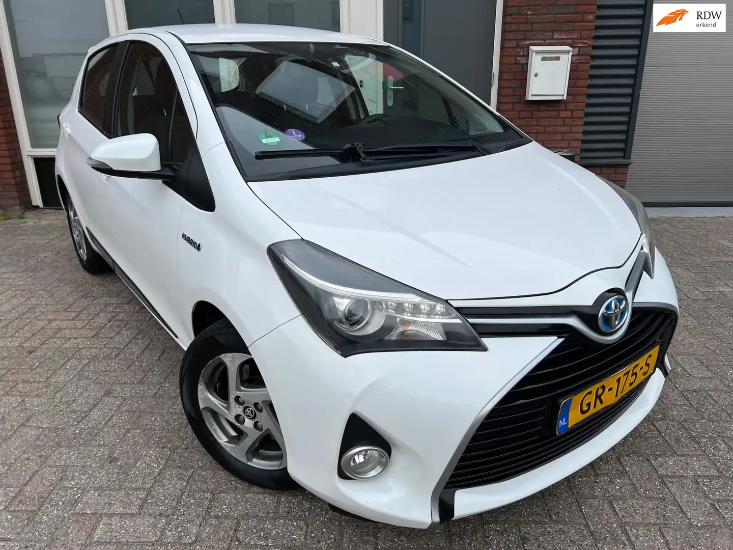 Toyota Yaris 1.5 Hybrid Aspiration / Navi / Camera / AUT / LM Beyaz - 1