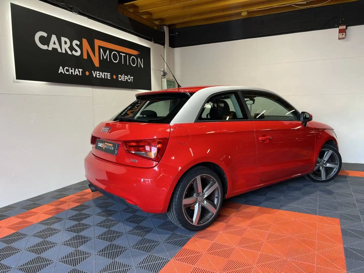 Audi A1 1.4 TFSI 122ch Ambition Luxe S tronic 7 *Entretien à jour Boite Auto Neuve* Rot - 2