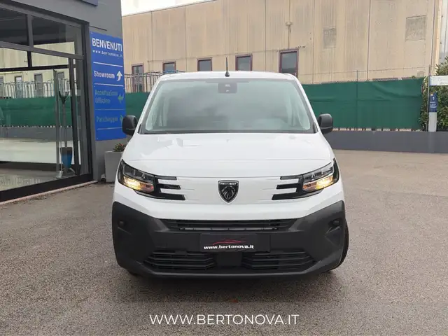 Peugeot Partner view 6