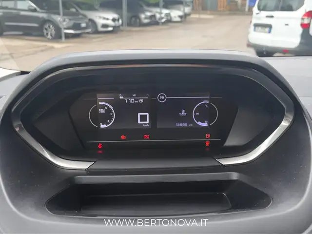 Peugeot Partner view 15