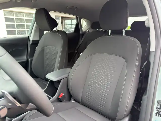 Hyundai Kona view 15