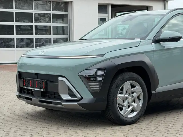 Hyundai Kona view 2