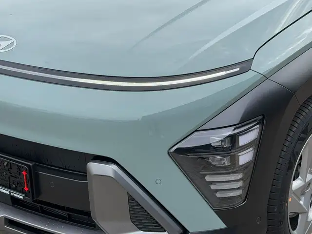 Hyundai Kona view 3