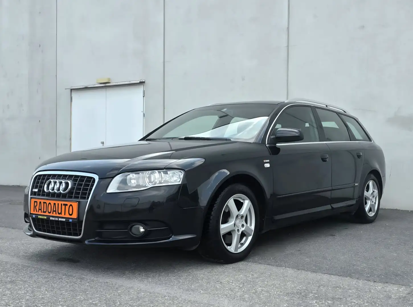 Audi A4 2.0 TDI **3×S-LINE**BOSE**170PS** Schwarz - 1