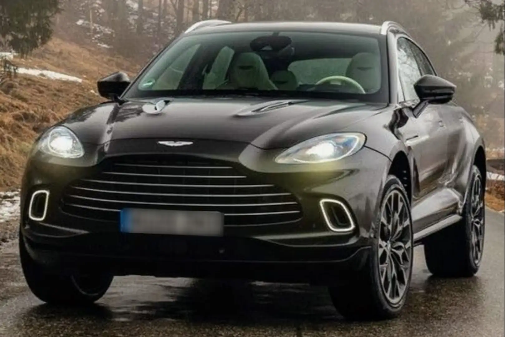 Aston Martin DBX 4.0 AWD Aut. Noir - 1