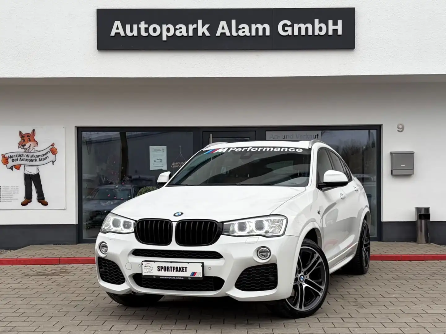 BMW X4 xDrive30d M Sport AHK Schiebedach Sport Aut. Weiß - 1