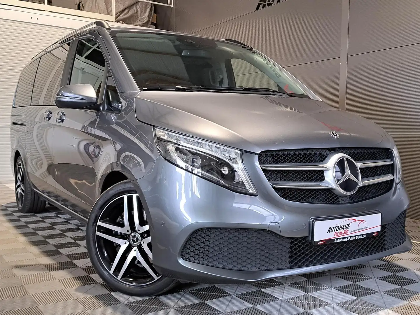 Mercedes-Benz V 250 d Edition lang°RFK°Spur°TWA°ILS Shzg°Tempom Grau - 1
