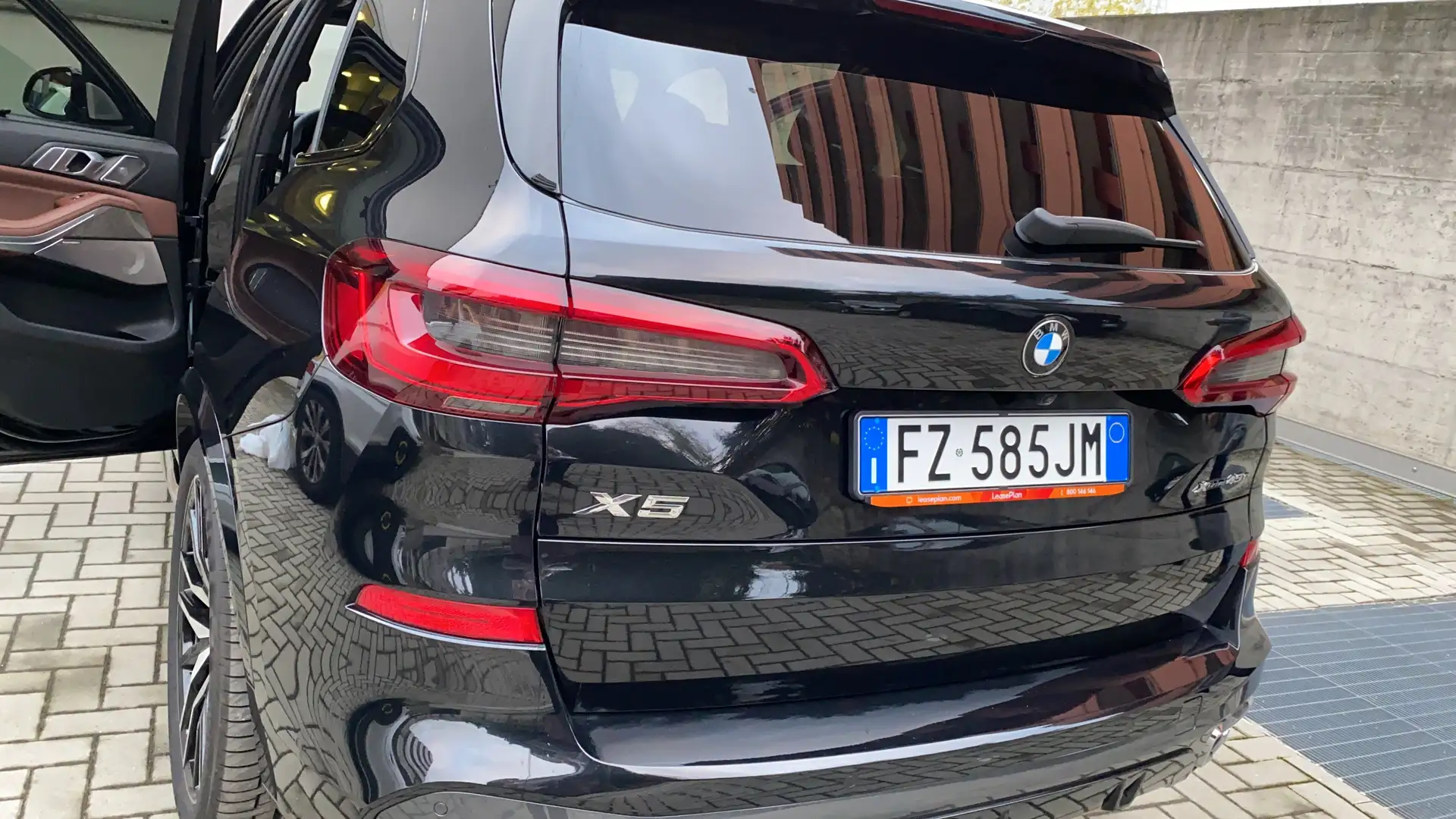 BMW X5 X5 G05 2018 xdrive45e Msport auto Nero - 2