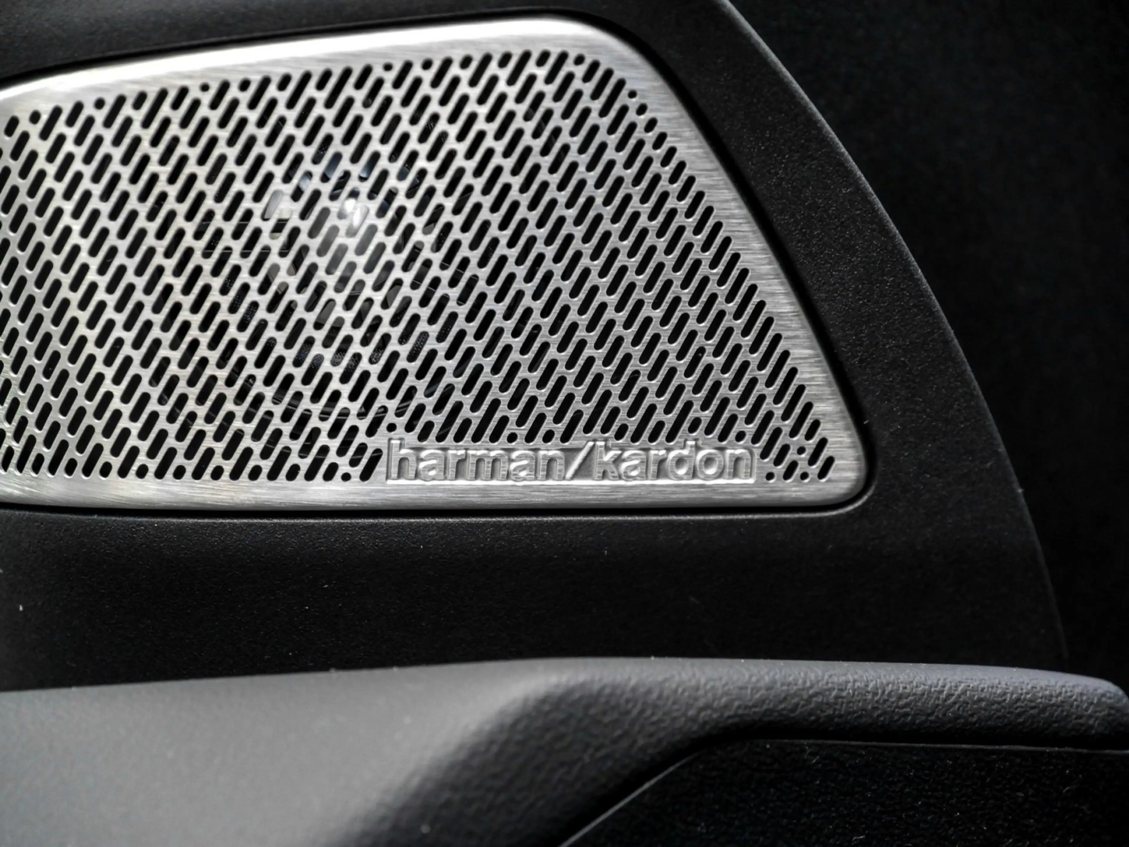 BMW iX3 40 M SPORT PRO+AHK+PANO+DA PLUS+HuD+H/K — photo 13
