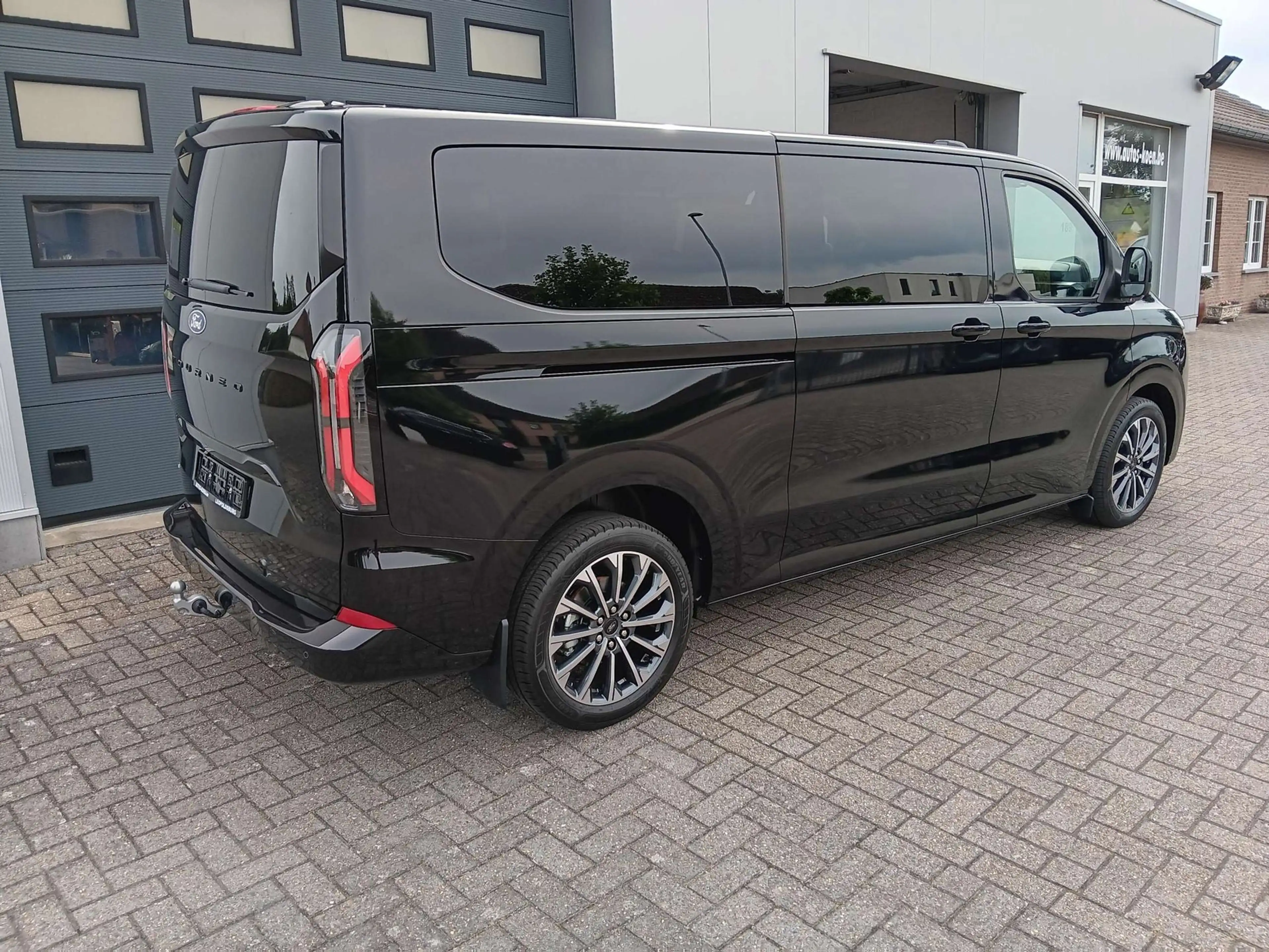 Ford Tourneo Custom L2 en L1 beschikbaar PANO DAK electr schuifdeuren — photo 8