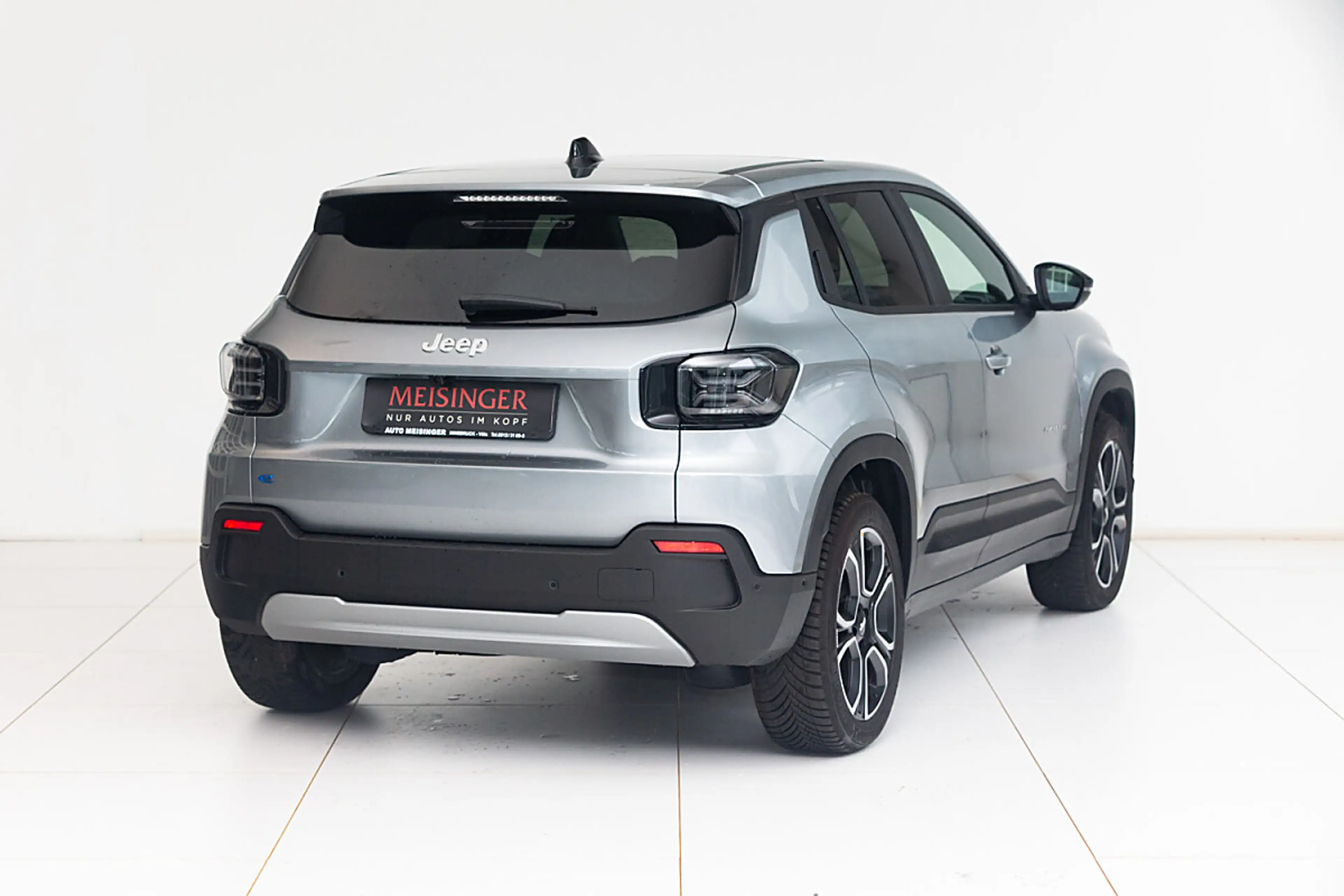 Jeep Avenger Elektro Summit — photo 3