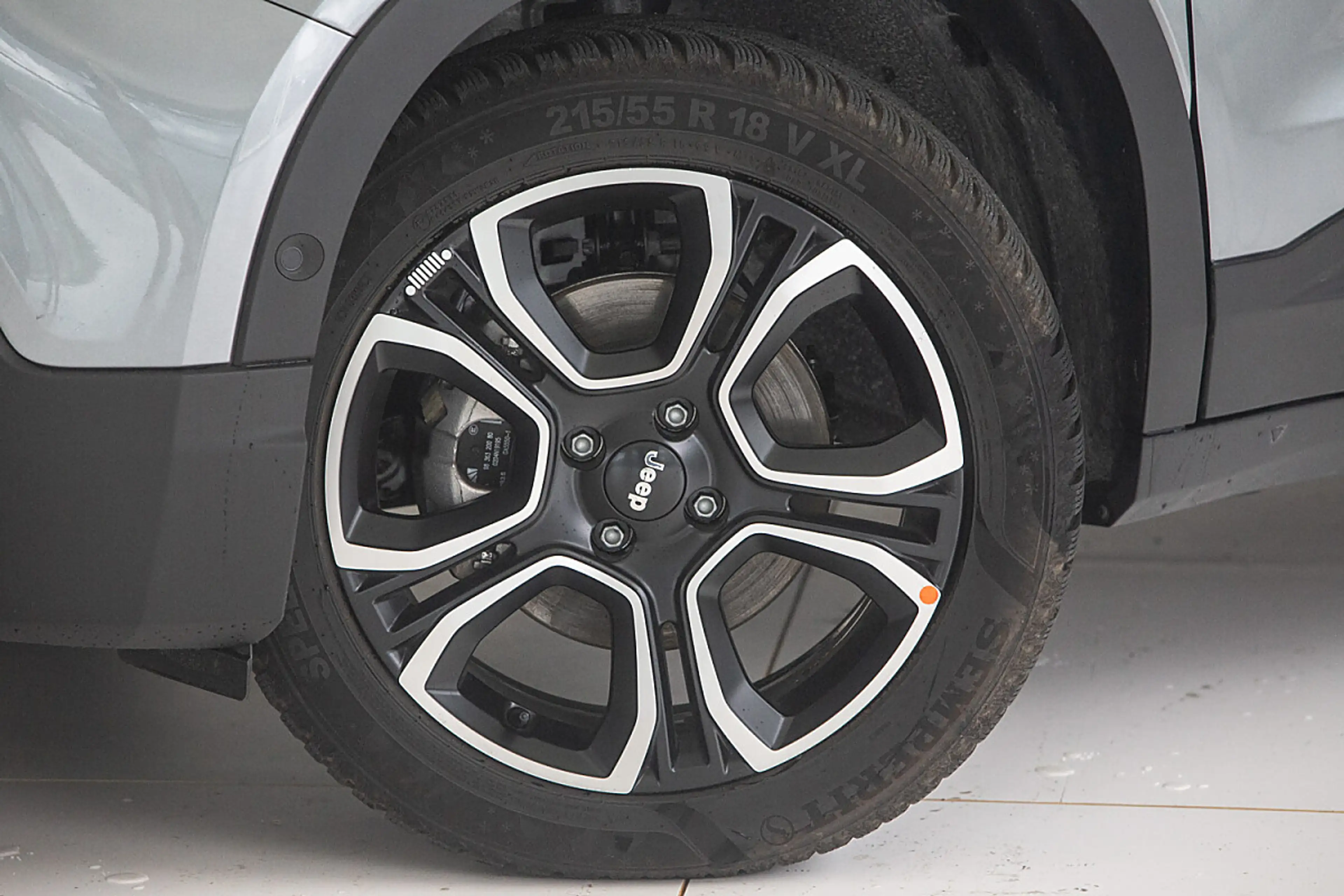 Jeep Avenger Elektro Summit — photo 2