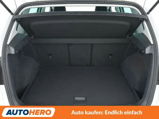 Volkswagen Golf Sportsvan view 17