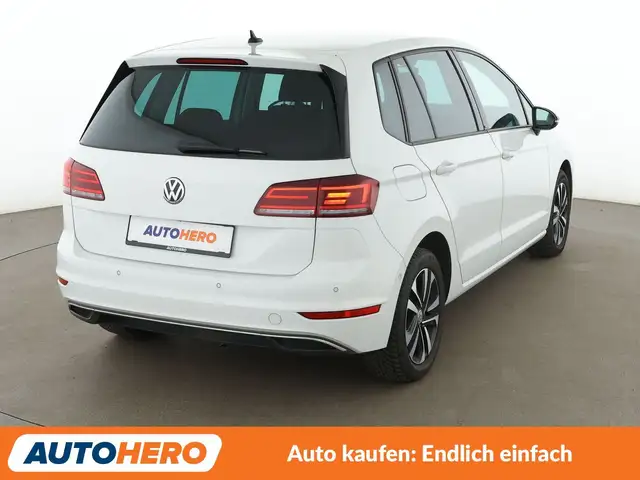 Volkswagen Golf Sportsvan view 6