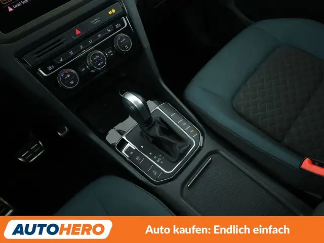 Volkswagen Golf Sportsvan view 25