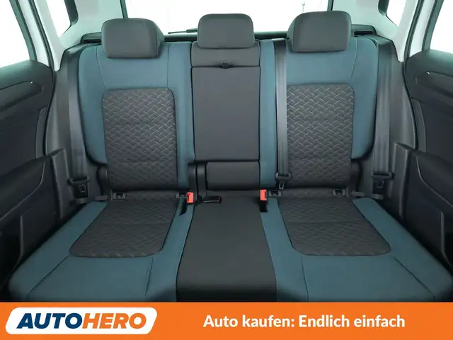 Volkswagen Golf Sportsvan view 15