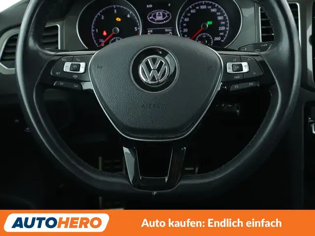 Volkswagen Golf Sportsvan view 19