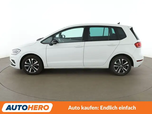 Volkswagen Golf Sportsvan view 3