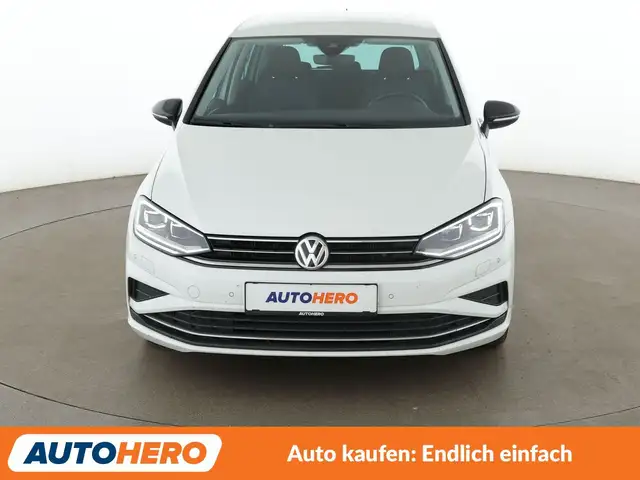 Volkswagen Golf Sportsvan view 9