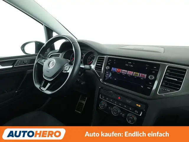Volkswagen Golf Sportsvan view 13