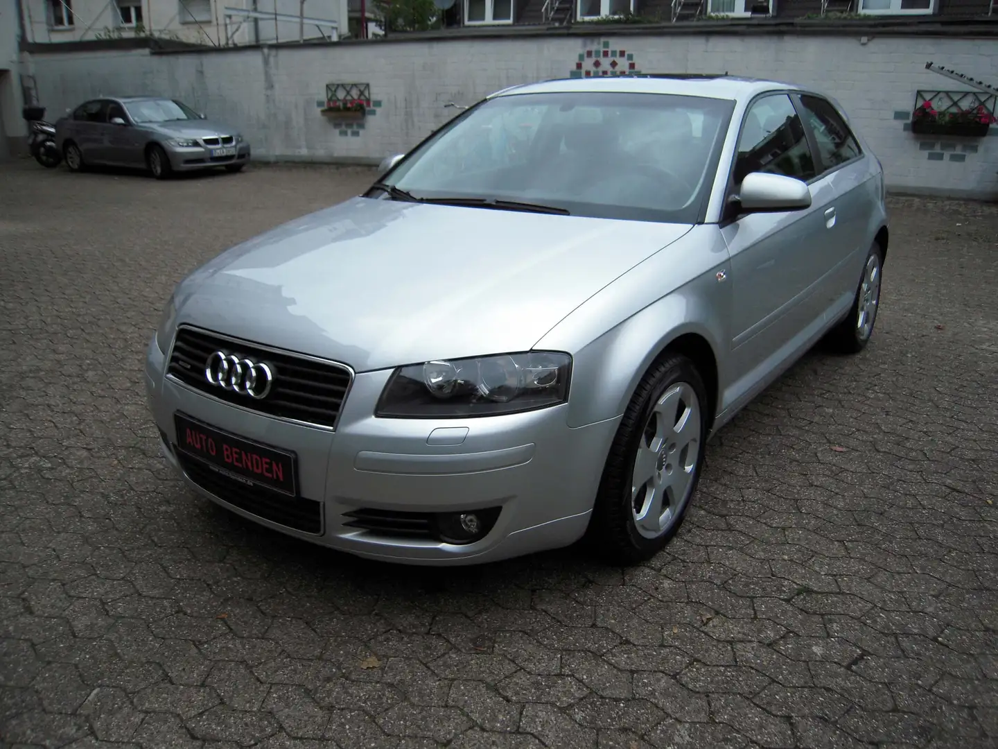 Audi A3 3.2 Ambition quattro mit Top-Ausstattung!! Grau - 1