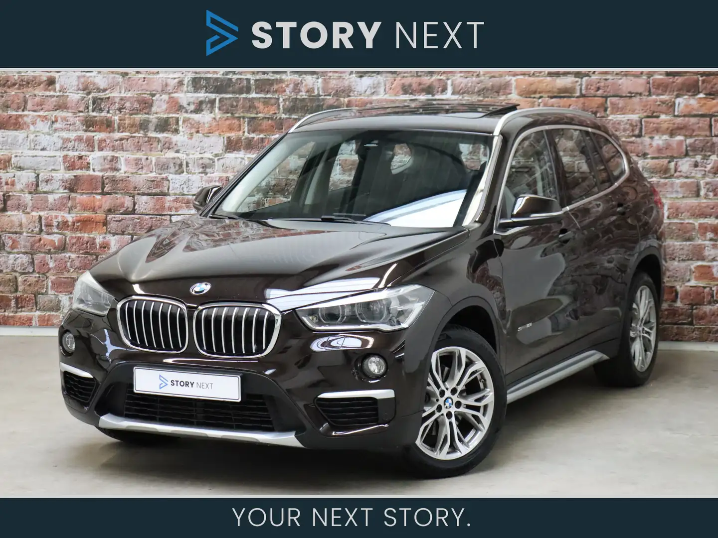 BMW X1 sDrive18i Executive xLine Automaat / Panoramadak / Braun - 1