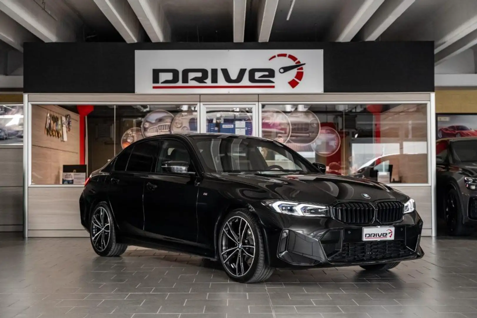 BMW 320 d 48V xDrive Msport Noir - 1