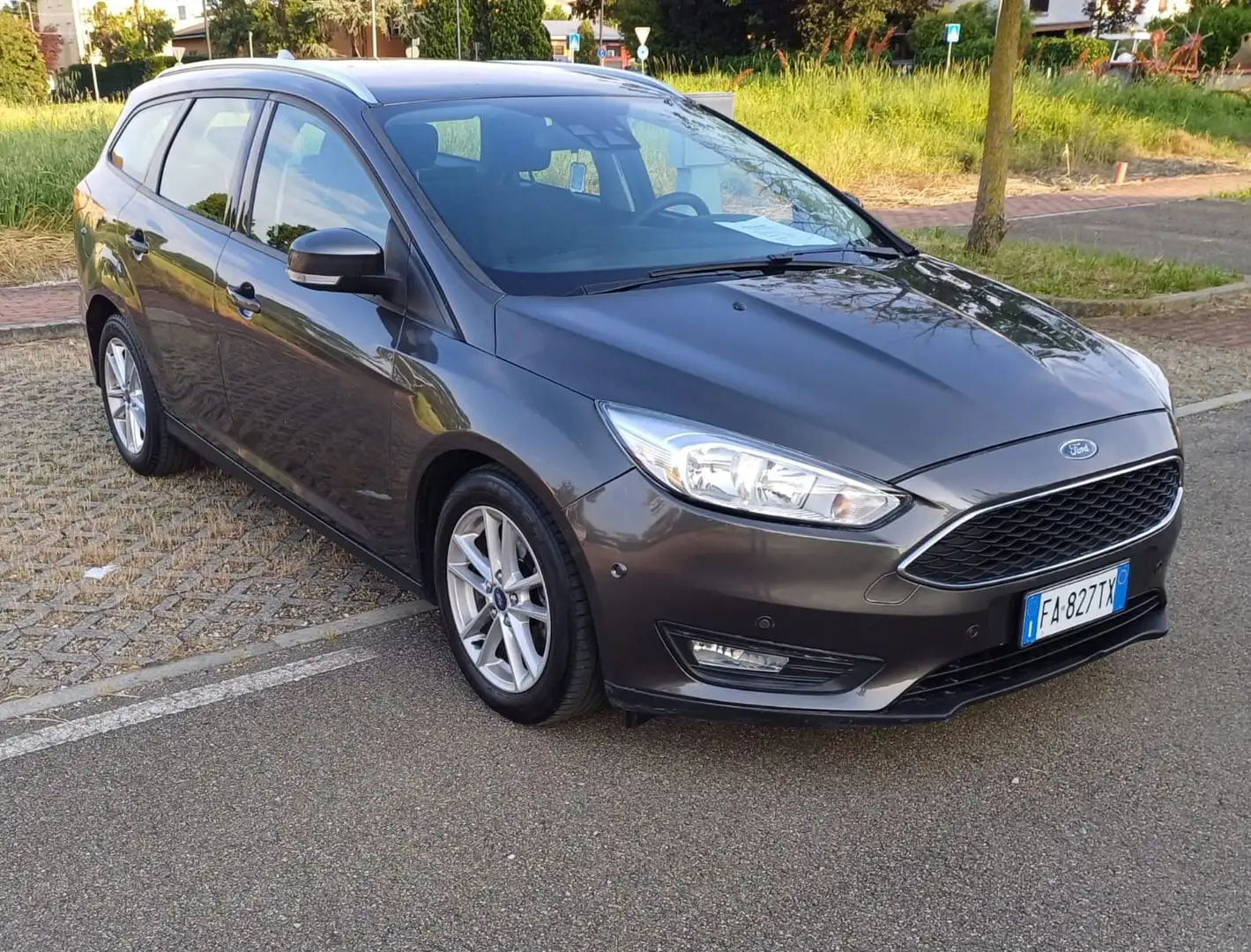 Ford Focus Focus IV 2015 SW SW 1.5 tdci Business s Grigio - 1